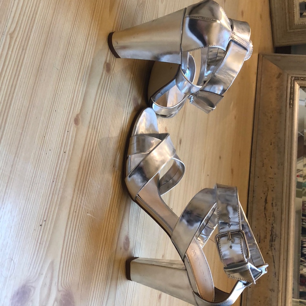 HP 🎊  J.Crew  heels - Picture 8 of 8